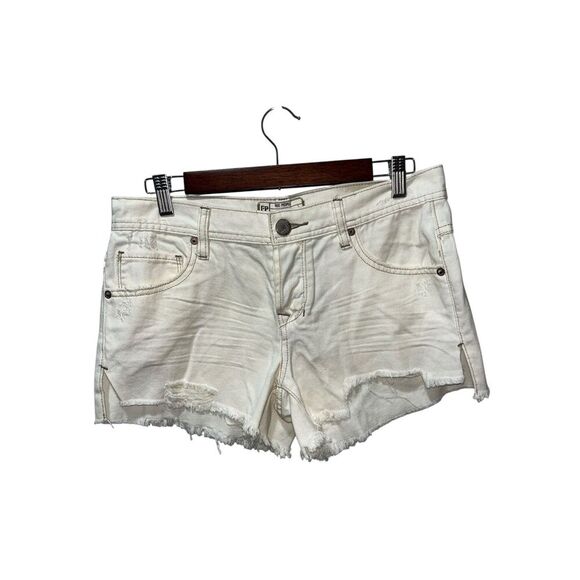 Free People Women's Ivory Denim Distressed Mini Shorts Size 26 Cutoff Festival - Picture 1 of 6
